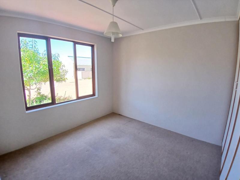 2 Bedroom Property for Sale in Stilbaai Wes Western Cape